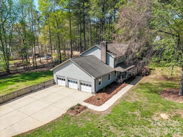 142 Scotland Drive, Mooresville, NC 28115