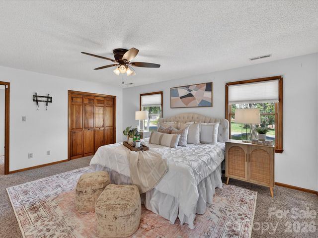 142 Scotland Drive, Mooresville, NC 28115