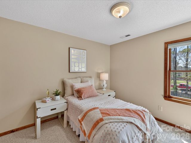 142 Scotland Drive, Mooresville, NC 28115