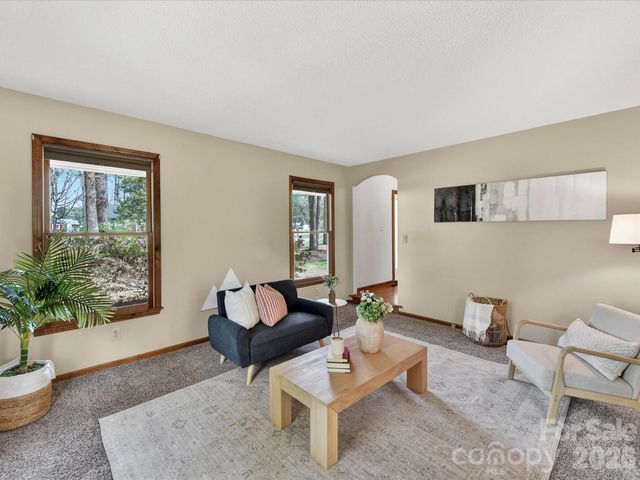 142 Scotland Drive, Mooresville, NC 28115