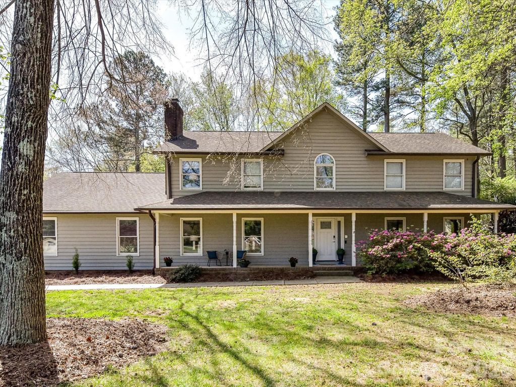 142 Scotland Drive, Mooresville, NC 28115