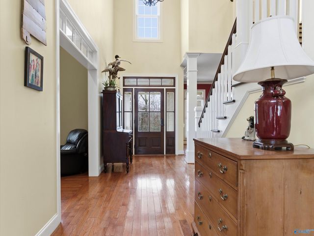 30 Cardinal Drive, Guntersville, AL 35976