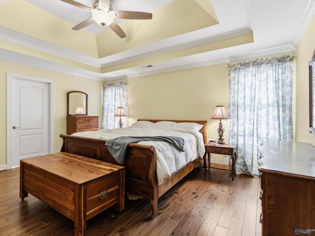 30 Cardinal Drive, Guntersville, AL 35976