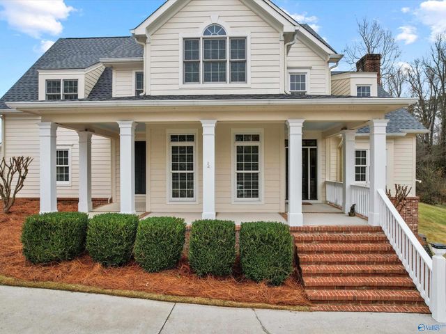 30 Cardinal Drive, Guntersville, AL 35976