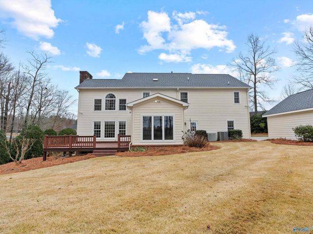 30 Cardinal Drive, Guntersville, AL 35976