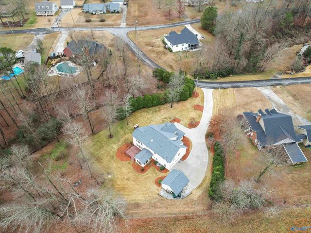 30 Cardinal Drive, Guntersville, AL 35976