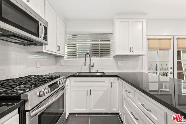 927 Euclid Street A, Santa Monica, CA 90403