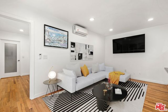 927 Euclid Street A, Santa Monica, CA 90403