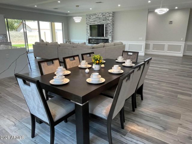 6824 N 14TH Street, Phoenix, AZ 85014