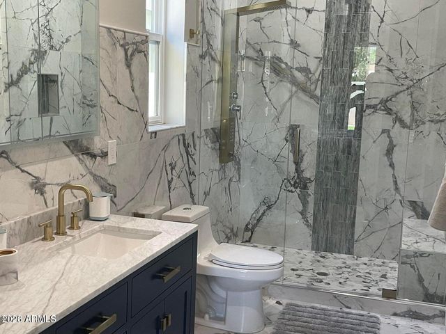 6824 N 14TH Street, Phoenix, AZ 85014