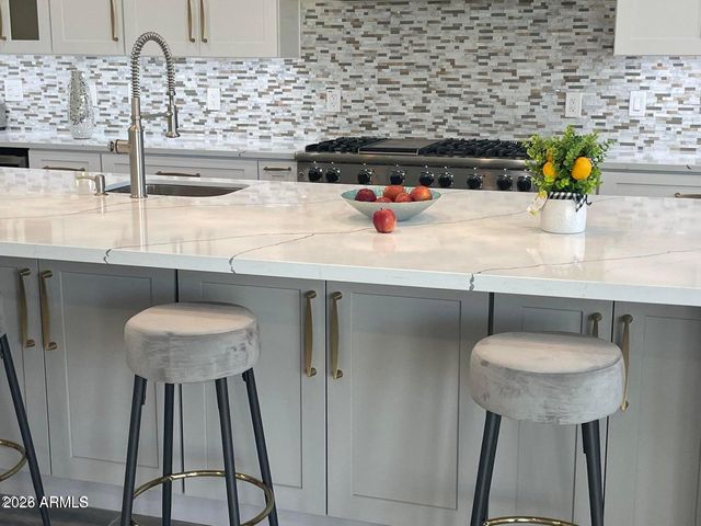 6824 N 14TH Street, Phoenix, AZ 85014