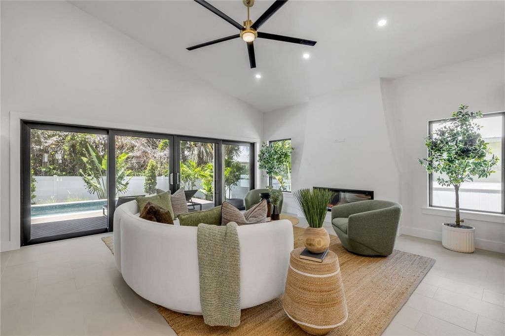 Image 28 of property listing at 813 E 1ST AVENUE, New Smyrna Beach, FL 32169