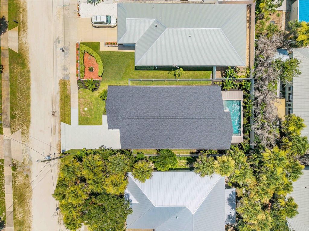 Image 64 of property listing at 813 E 1ST AVENUE, New Smyrna Beach, FL 32169