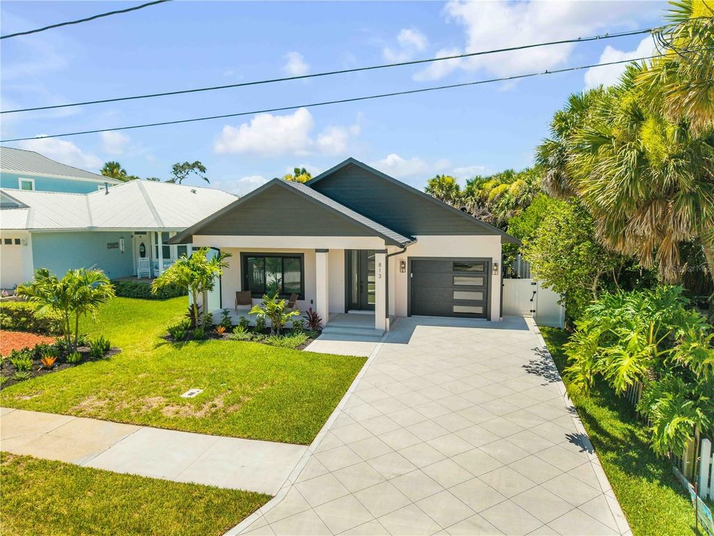 Image 67 of property listing at 813 E 1ST AVENUE, New Smyrna Beach, FL 32169