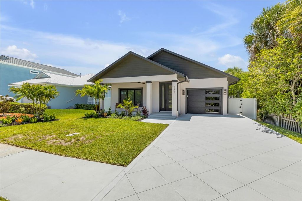 Image 68 of property listing at 813 E 1ST AVENUE, New Smyrna Beach, FL 32169