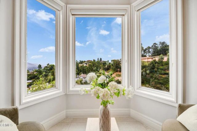 450 Palmerstone Drive, La Canada Flintridge, CA 91011