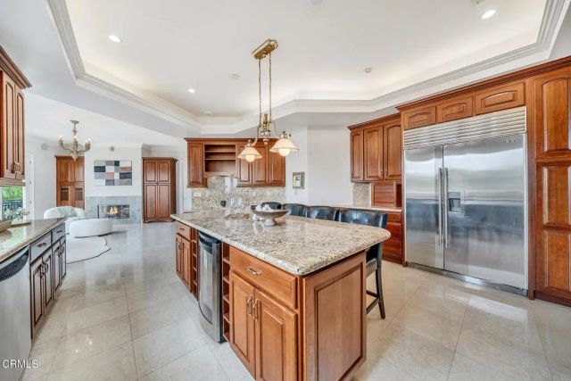 450 Palmerstone Drive, La Canada Flintridge, CA 91011