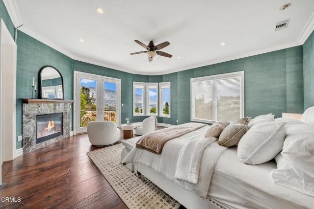 450 Palmerstone Drive, La Canada Flintridge, CA 91011