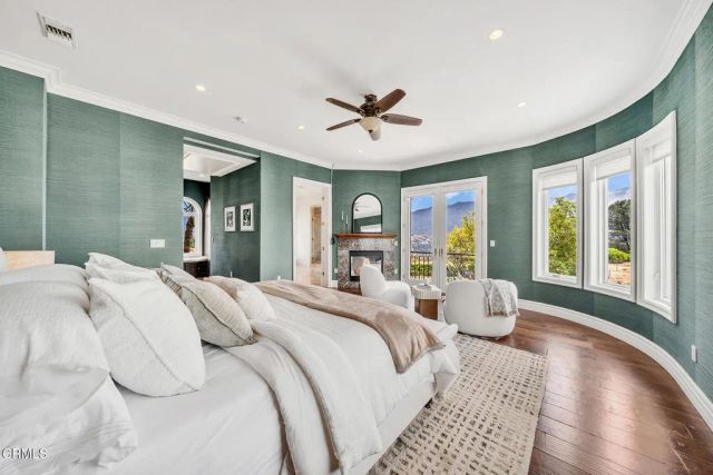 450 Palmerstone Drive, La Canada Flintridge, CA 91011