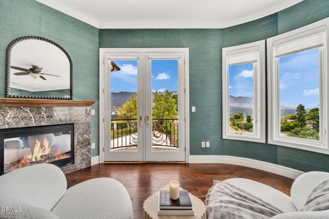 450 Palmerstone Drive, La Canada Flintridge, CA 91011