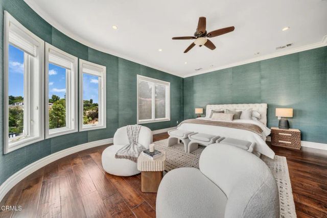 450 Palmerstone Drive, La Canada Flintridge, CA 91011