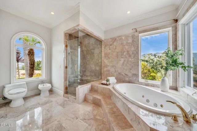 450 Palmerstone Drive, La Canada Flintridge, CA 91011