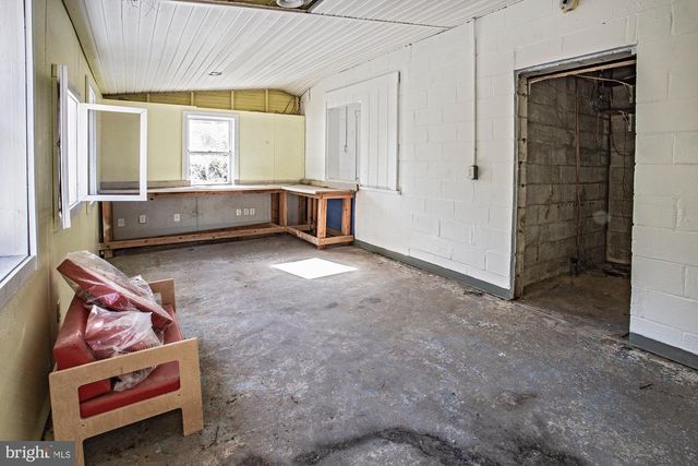 118 E PITTSFIELD ST, Pennsville, NJ 08070