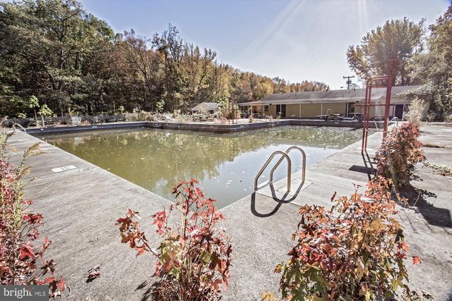 118 E PITTSFIELD ST, Pennsville, NJ 08070