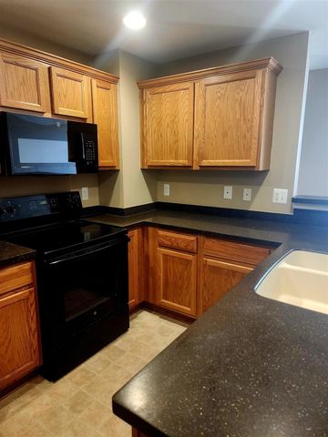 55439 Ambassador Court, Shelby Twp, MI 48316