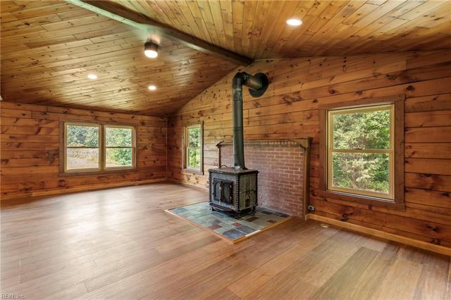 4937 Deer Path RD, Suffolk, VA 23437