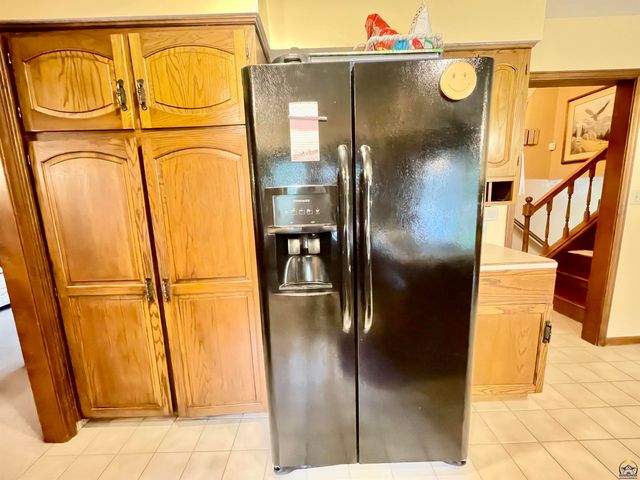 3833 SW Canterbury Town RD, Topeka, KS 66610