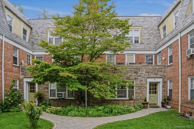 94 Pinewood Road 3D, Hartsdale, NY 10503