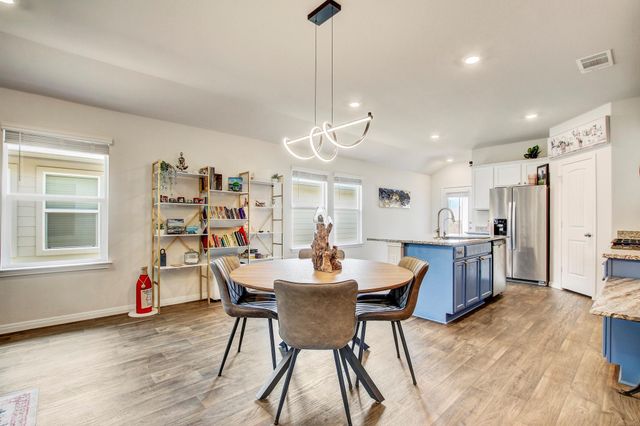 140 Texas Palmetto CIR, Kyle, TX 78640