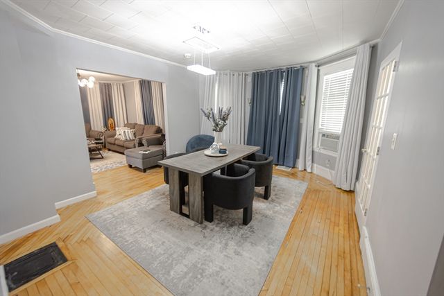 27-29 Graves Avenue, Lynn, MA 01902