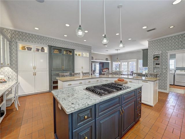 334 Pebble Beach Dr, Portland, TX 78374