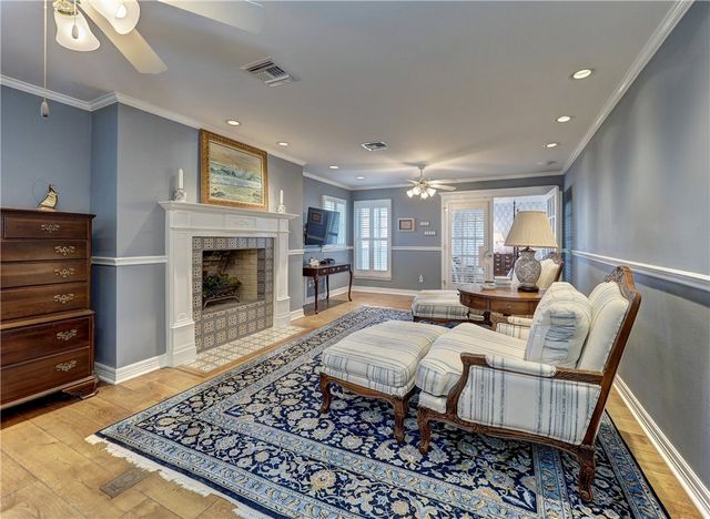 334 Pebble Beach Dr, Portland, TX 78374