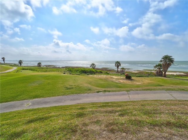 334 Pebble Beach Dr, Portland, TX 78374