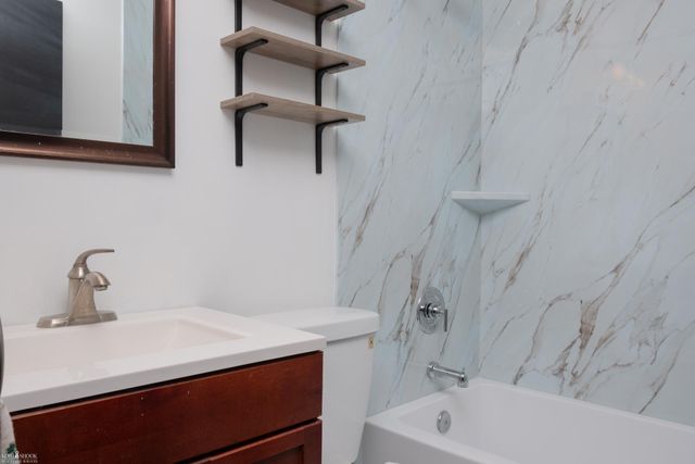 1423 Olmstead Street, Owosso, MI 48867