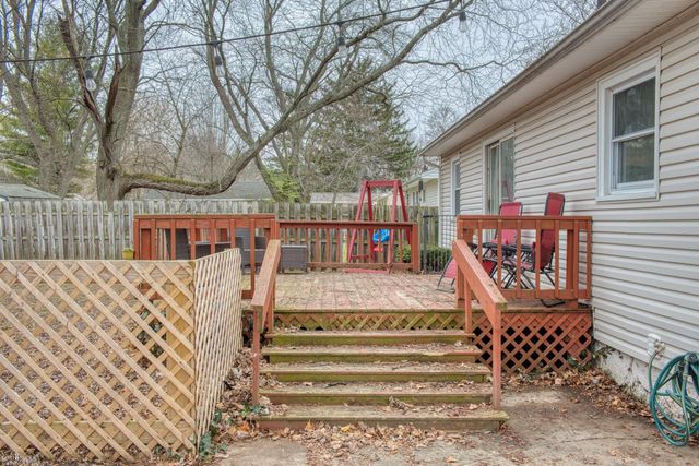 1423 Olmstead Street, Owosso, MI 48867