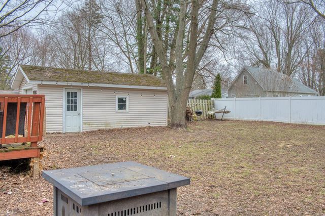 1423 Olmstead Street, Owosso, MI 48867
