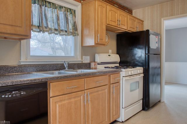 1423 Olmstead Street, Owosso, MI 48867