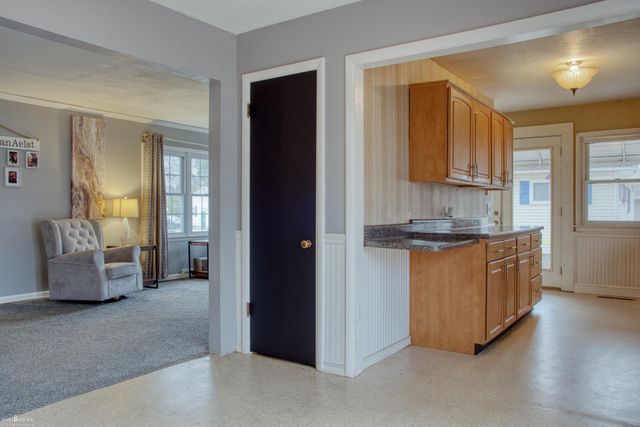 1423 Olmstead Street, Owosso, MI 48867