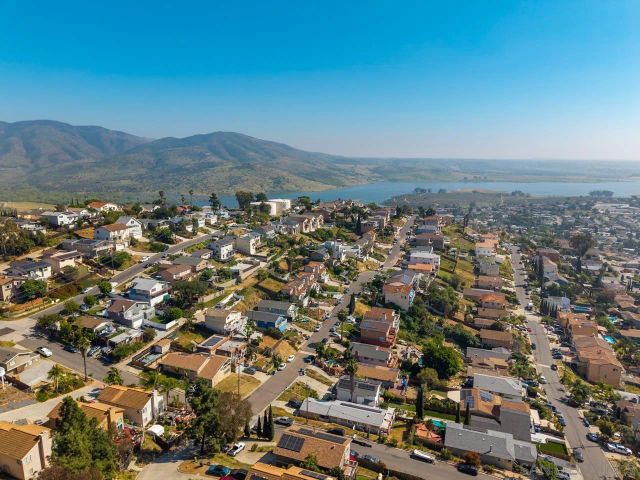1229 La Mesa, Spring Valley, CA 91977