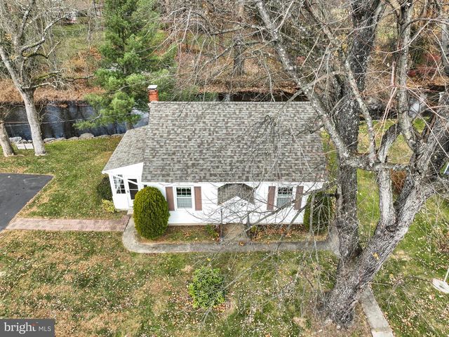 316 PINE ROAD, Mount Holly Springs, PA 17065