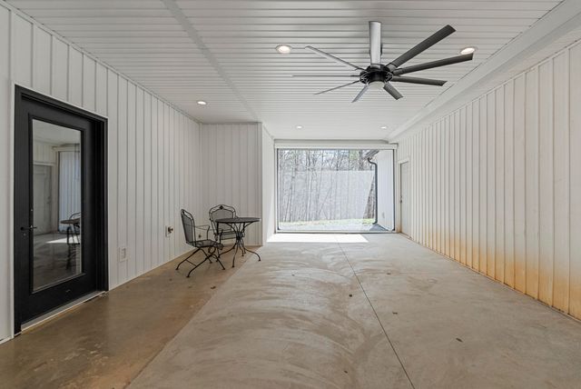 2409 Old Firetrail RD, Huddleston, VA 24104