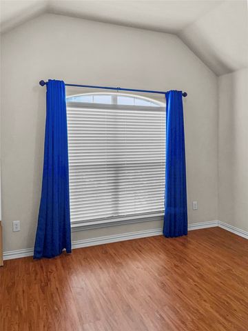 6220 Reddenson Drive, Fort Worth, TX 76132