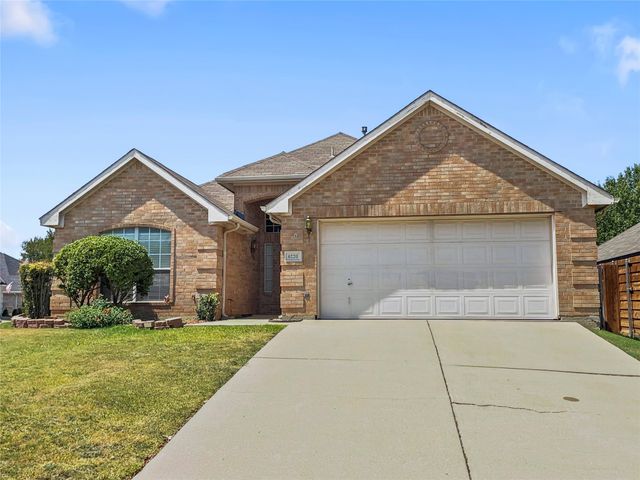 6220 Reddenson Drive, Fort Worth, TX 76132