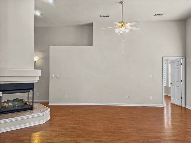 6220 Reddenson Drive, Fort Worth, TX 76132