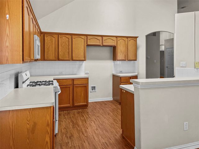 6220 Reddenson Drive, Fort Worth, TX 76132