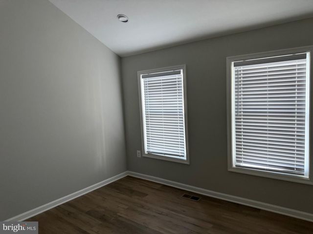 715 FERNHILL RD, Baltimore, MD 21226